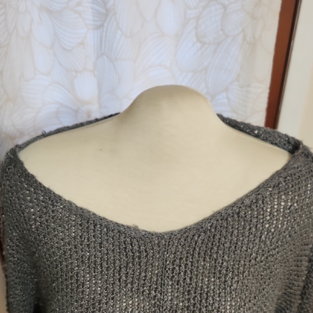 Bluivy Charcoal V-Neck Sweater Oversize/Relaxed Fit SM/MED Darling! - Picture 7 of 8